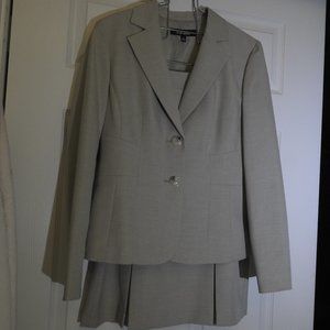 Le Suit Separated - Beige Suit Size 10
